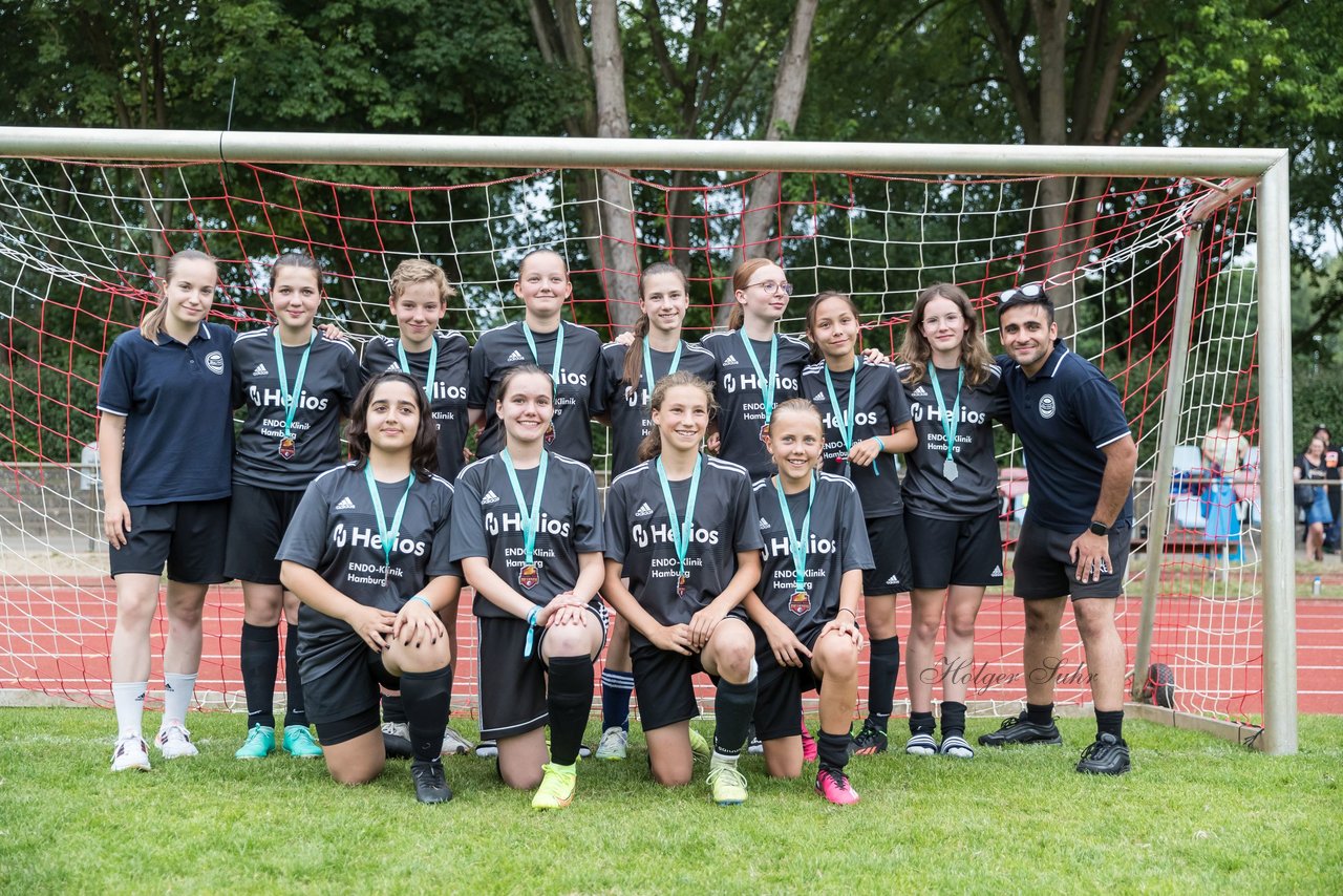 Bild 250 - Loewinnen Cup